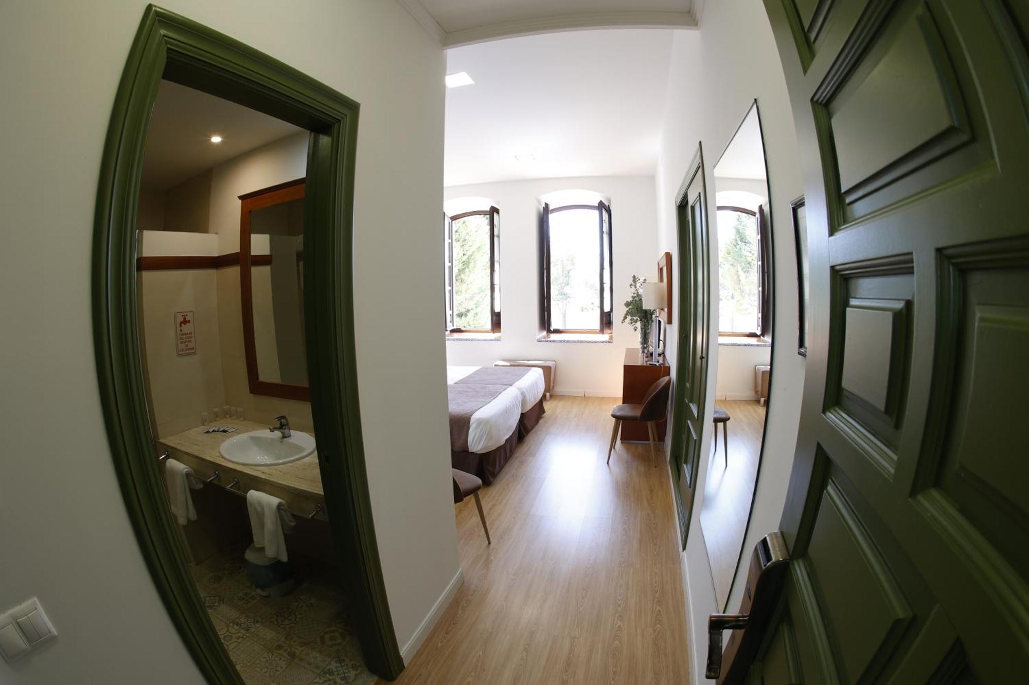 פוואנטה חניל Hotel El Carmen מראה חיצוני תמונה