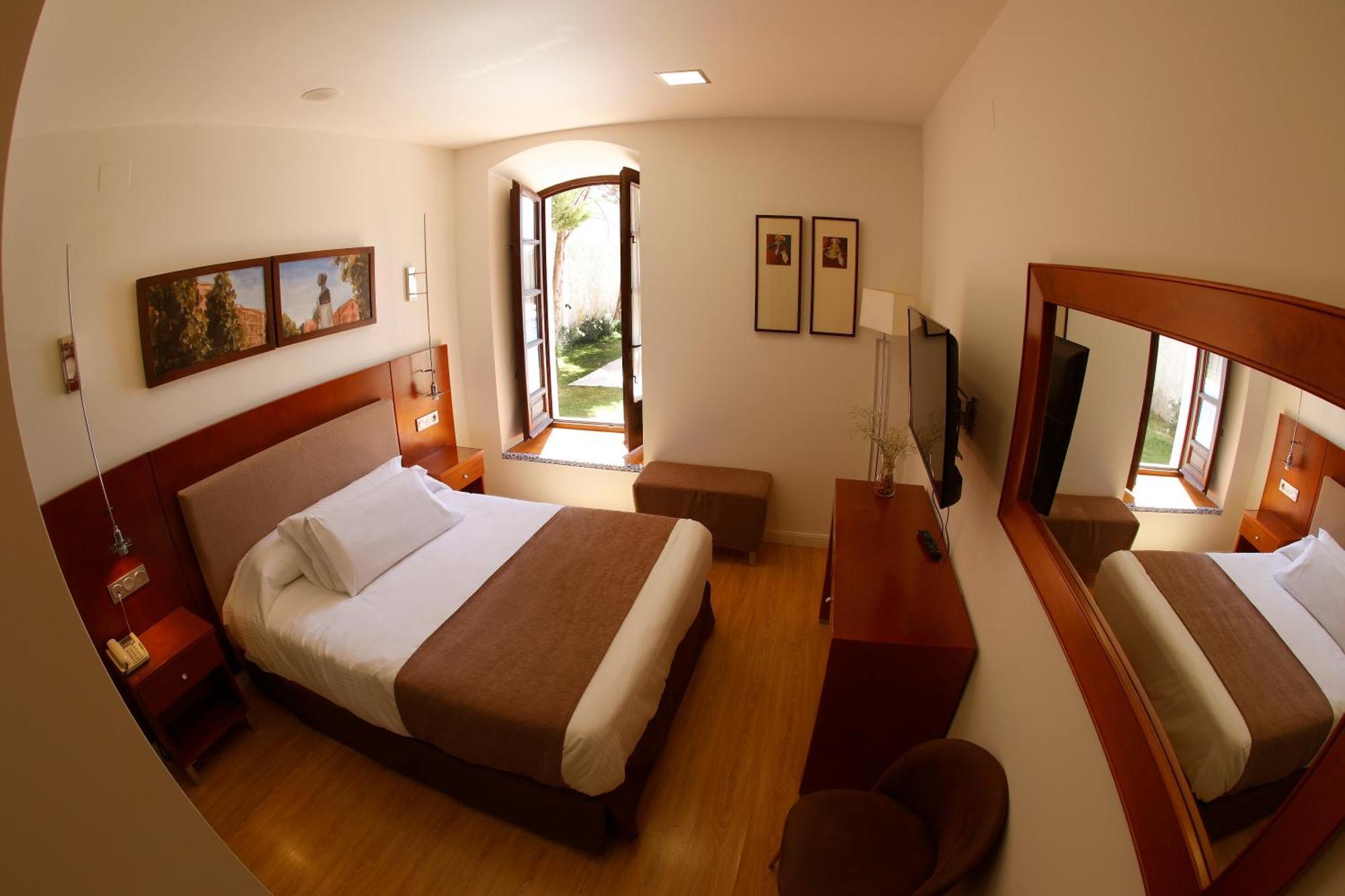 פוואנטה חניל Hotel El Carmen מראה חיצוני תמונה
